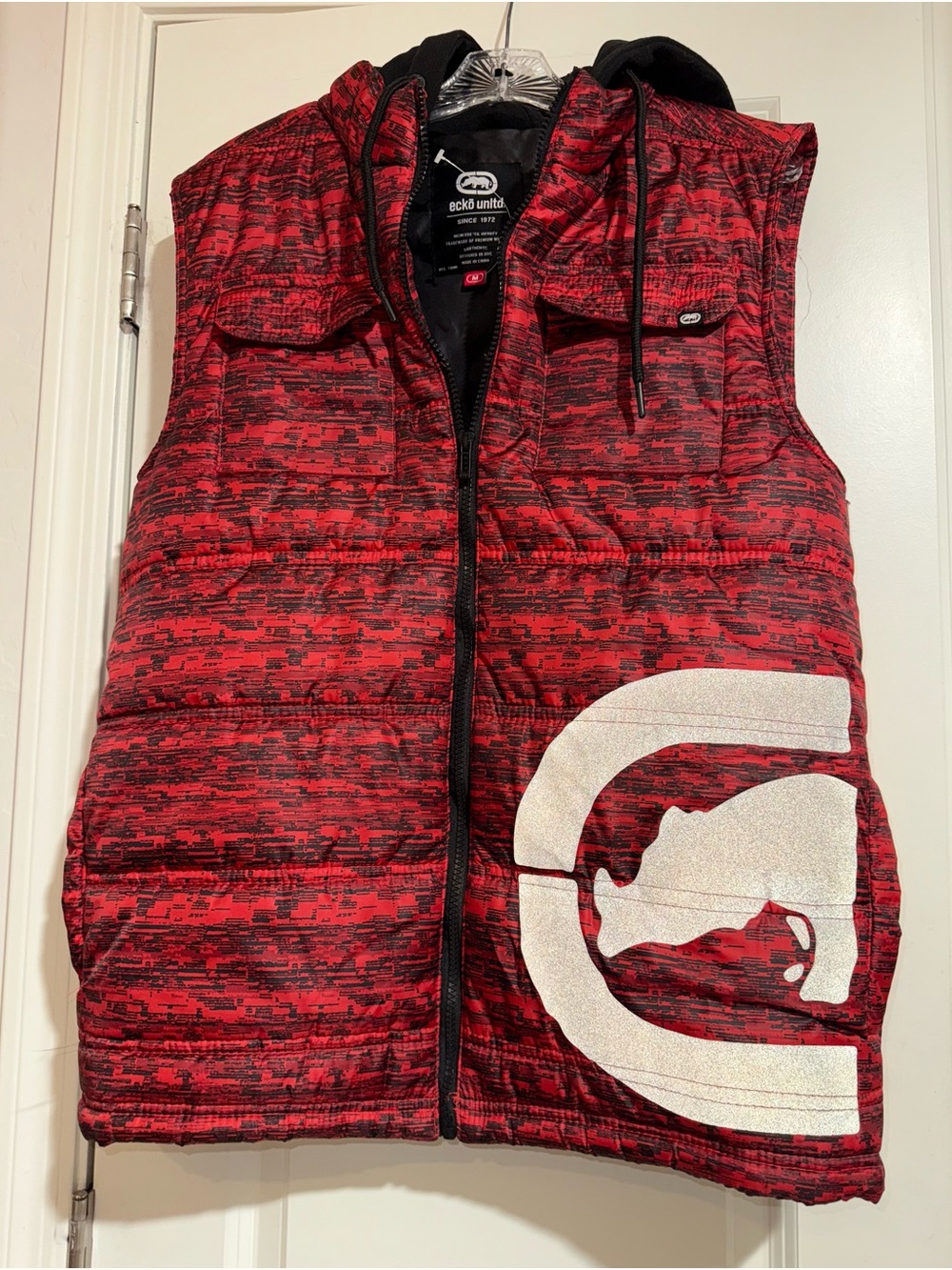 Ecko Unlimited men’s Red Quilted Puffer Vest with Hood and pockets